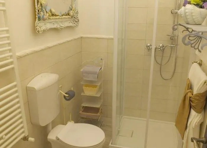 Bed and Breakfast Antica Loggetta 3*